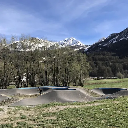 3 Pieces, 6 Pers., Terrasse, Jardin, Parking, Proche Pistes Et Navette, Serre Chevalier - Fr-1-762-51 Apartment Le Monetier-les-Bains